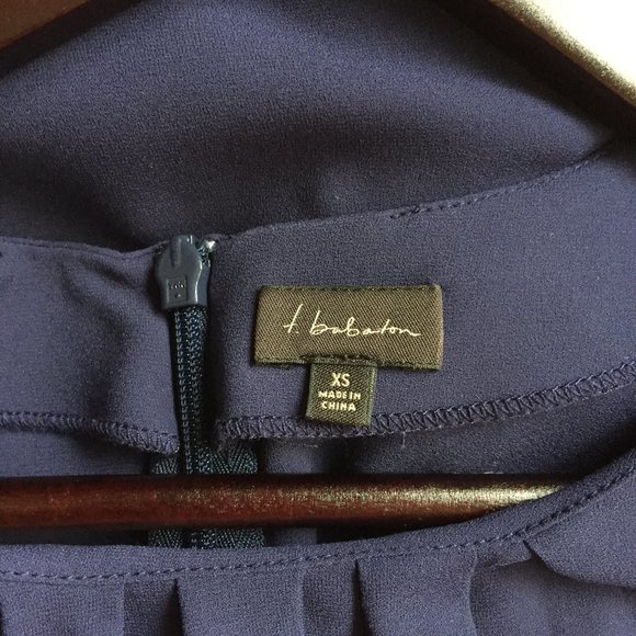 Aritzia Babaton Short-Sleeved Blouse - Navy Blue - Picture 4 of 5